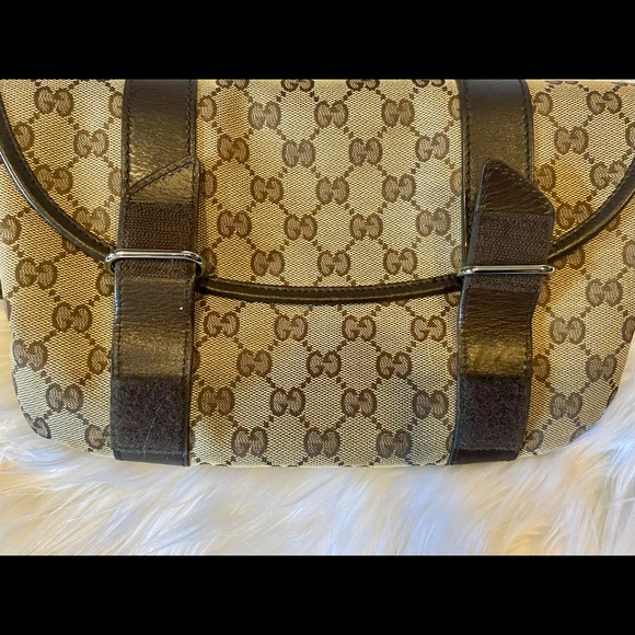 Authentic Gucci hip bag. - Picture 10 of 13